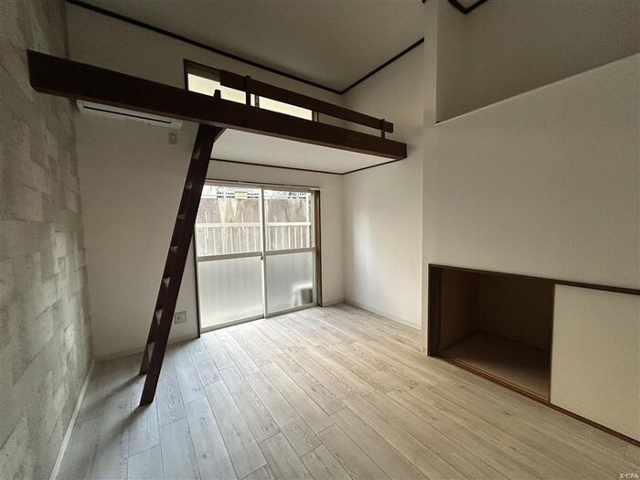 物件内観写真8　(居室)