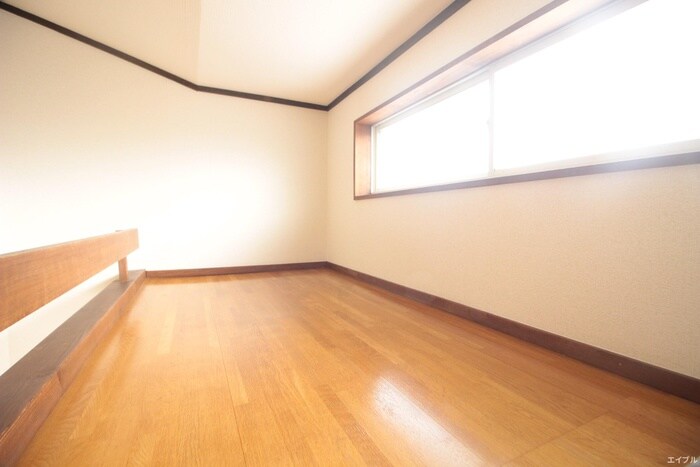物件内観写真11　(ロフト)