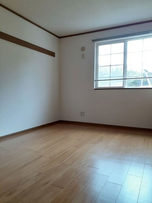 物件内観写真3　(居室)