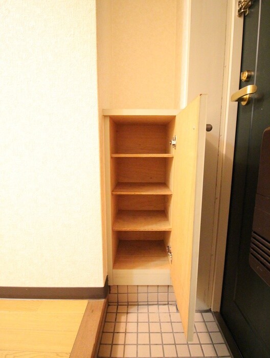 物件内観写真16　(靴箱)