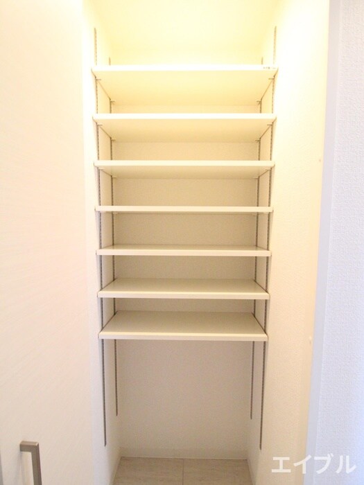 物件内観写真18　(靴箱)