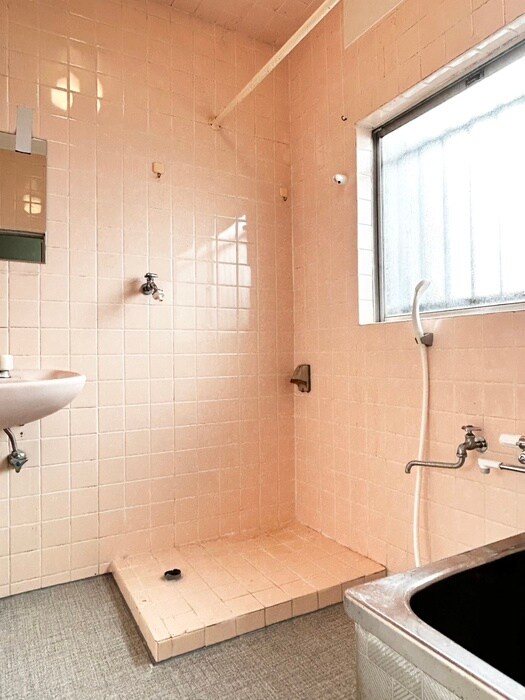 物件内観写真7　(洗濯機置場)