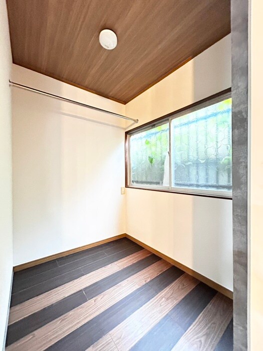 物件内観写真17　(収納)