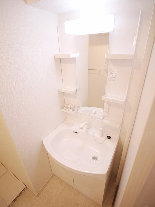 物件内観写真11　(洗面)