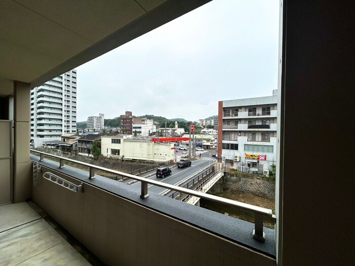 物件内観写真22　(室内からの展望)