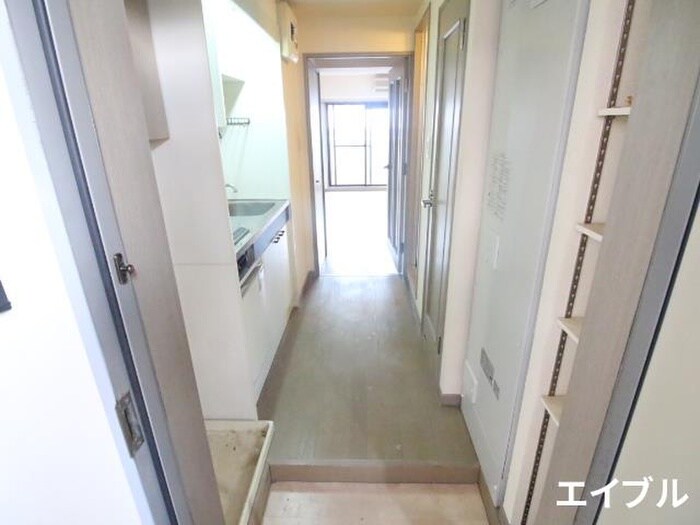 物件内観写真21　(廊下)