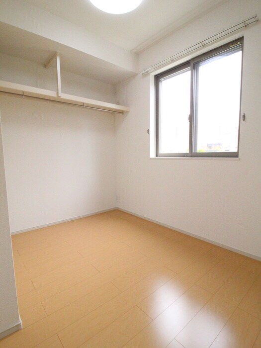 物件内観写真15　(居室)