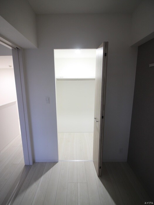 物件内観写真10　(収納)