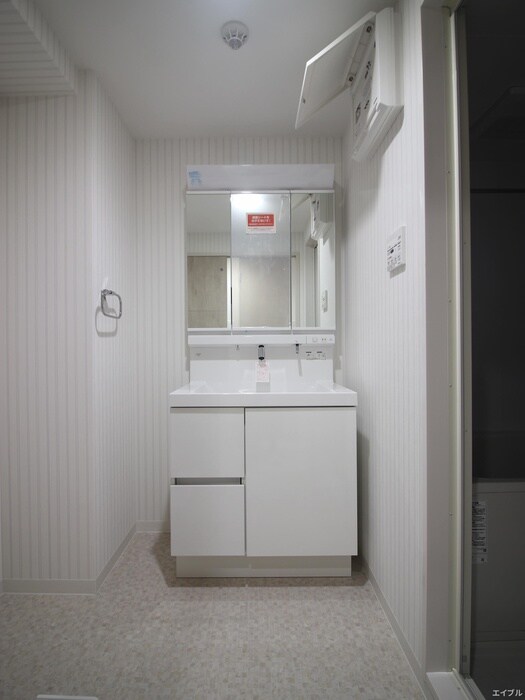 物件内観写真12　(洗面)