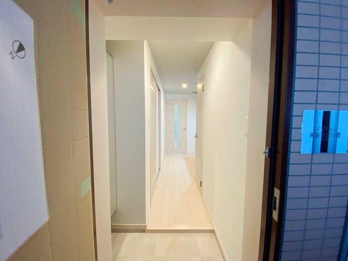 物件内観写真13　(玄関)