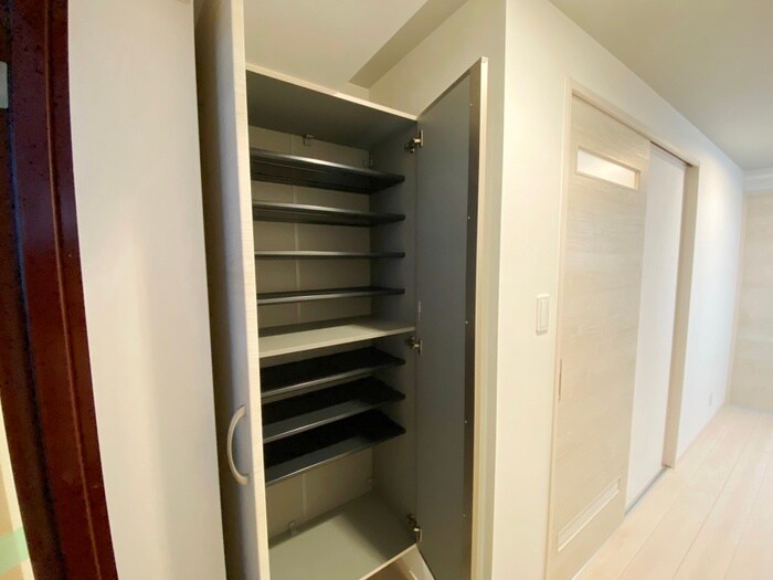 物件内観写真14　(靴箱)