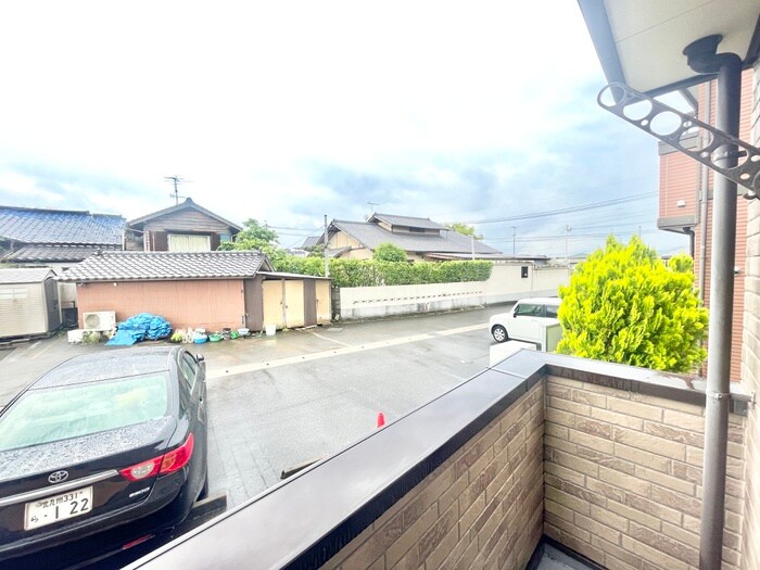 物件内観写真12　(室内からの展望)