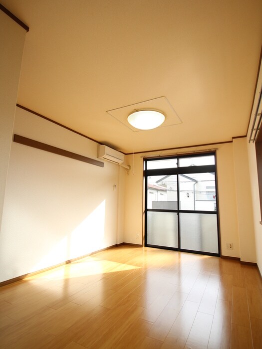 物件内観写真15　(居室)