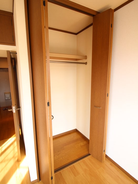 物件内観写真16　(収納)