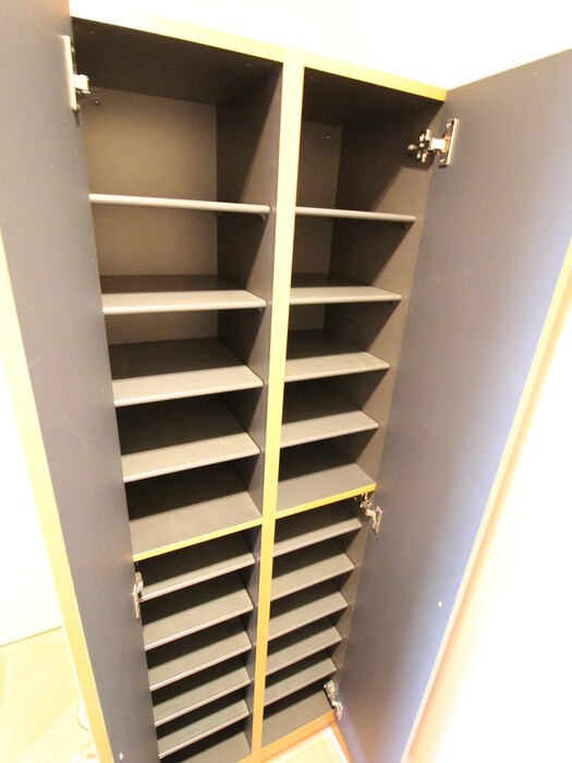 物件内観写真19　(靴箱)