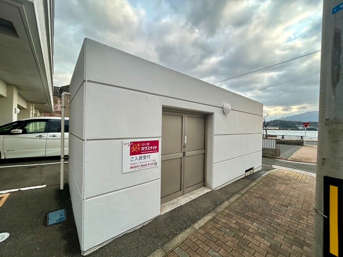 物件外観写真6　(建物設備)