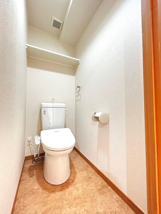 物件内観写真10　(トイレ)