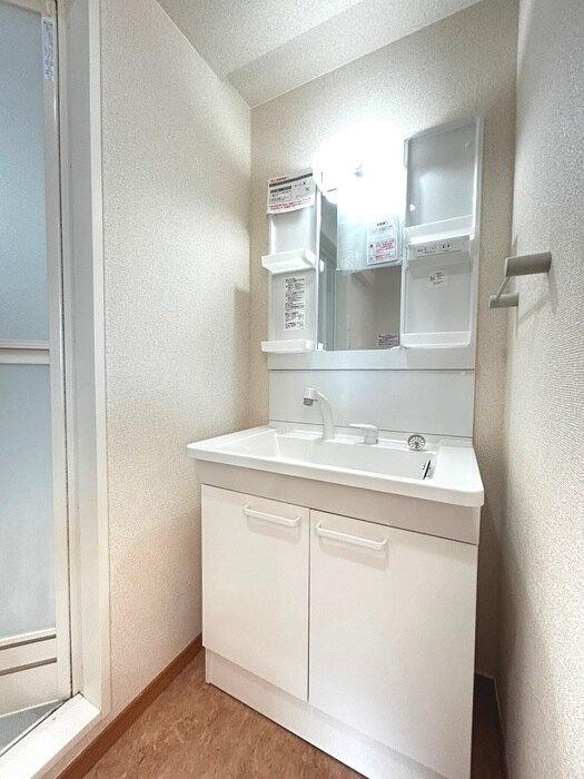 物件内観写真11　(洗面)