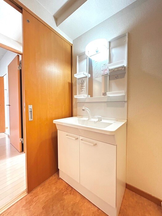 物件内観写真12　(洗面)