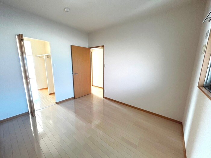 物件内観写真14　(居室)