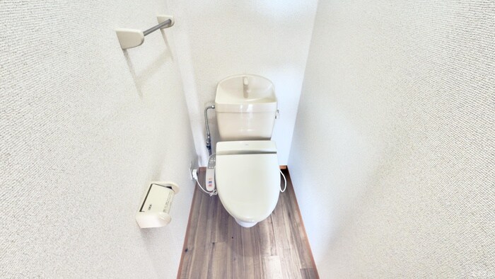 物件内観写真8　(トイレ)