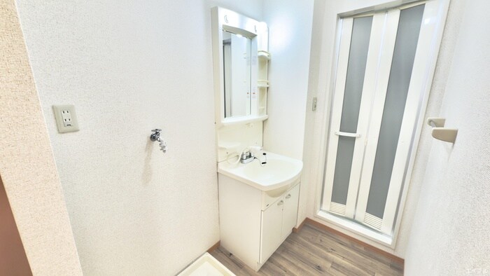 物件内観写真9　(洗面)