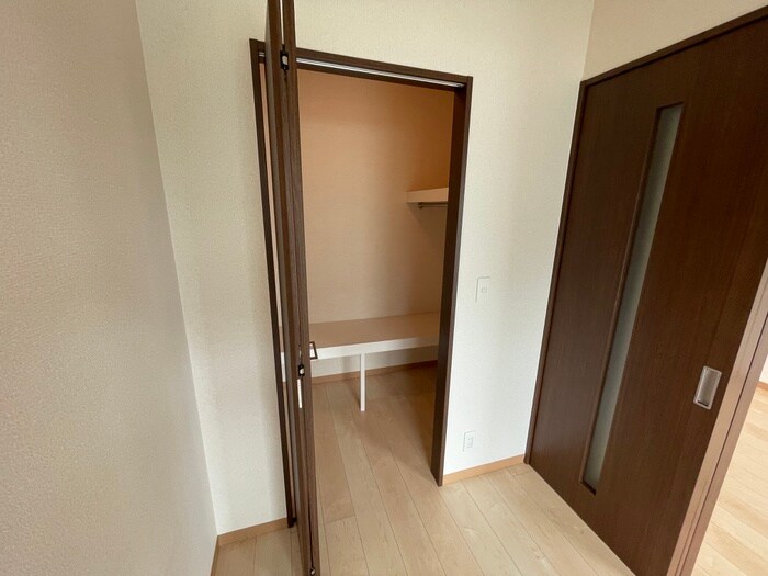 物件内観写真9　(収納)