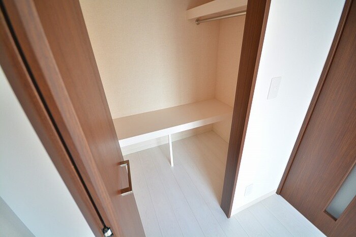 物件内観写真10　(収納)