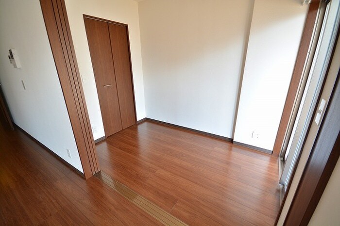 物件内観写真11　(居室)