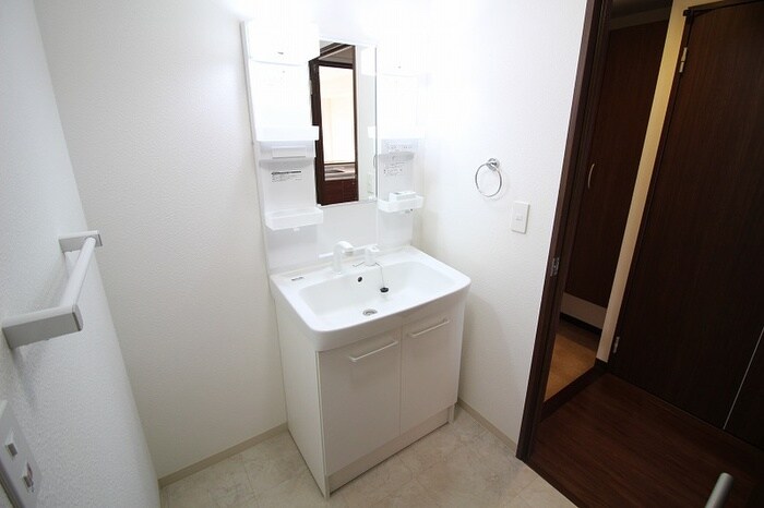 物件内観写真12　(洗面)