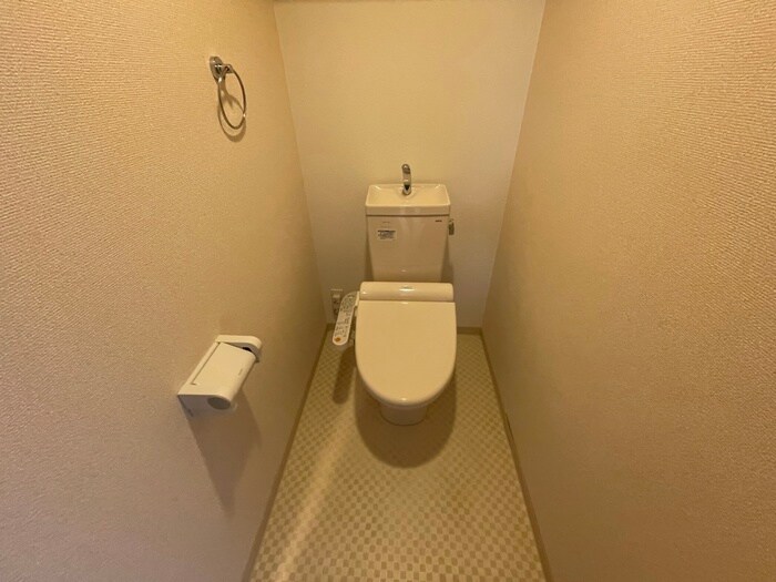 物件内観写真12　(トイレ)