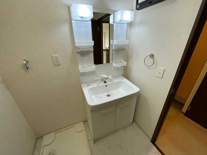 物件内観写真13　(洗面)