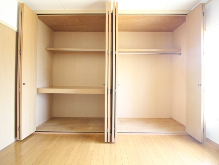 物件内観写真11　(収納)