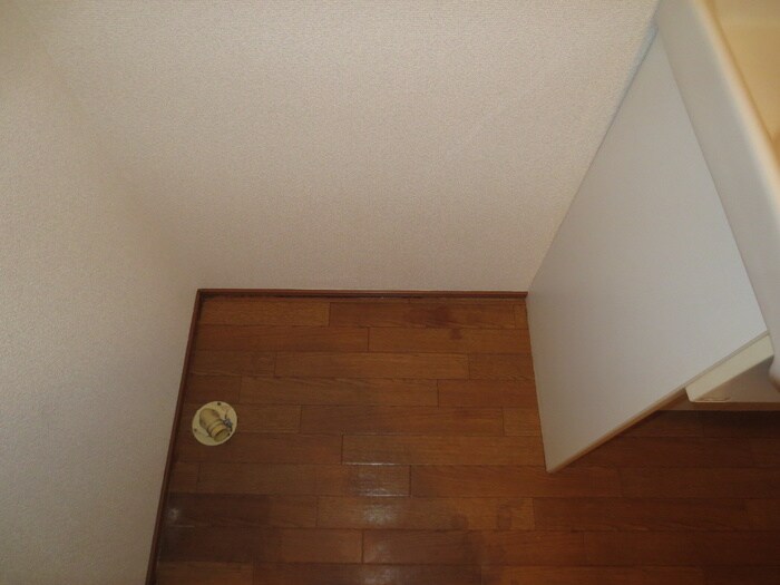 物件内観写真8　(洗濯機置場)