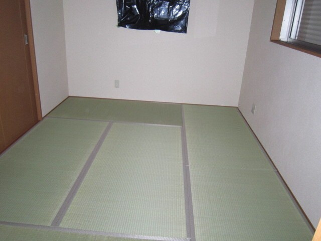 物件内観写真11　(居室)