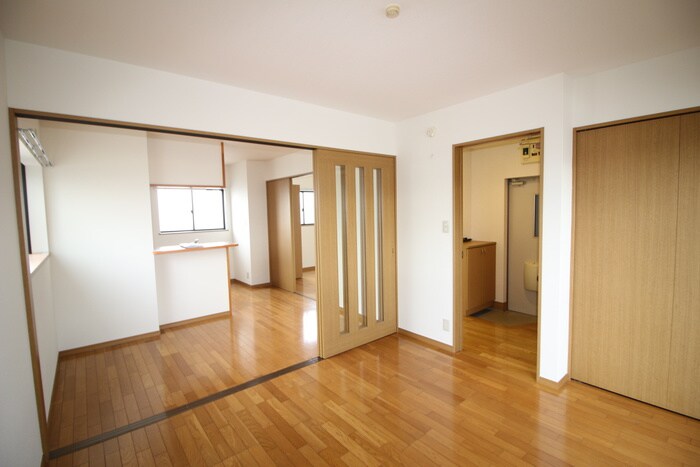 物件内観写真8　(居室)