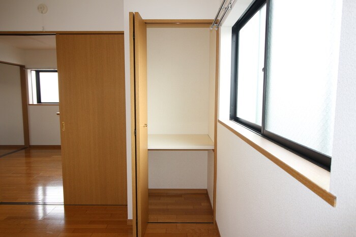 物件内観写真10　(収納)