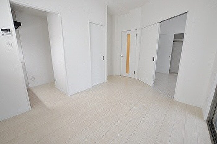 物件内観写真7　(居室)