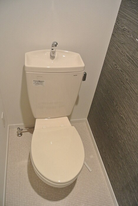 物件内観写真15　(トイレ)