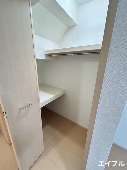 物件内観写真12　(収納)