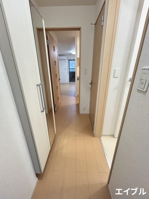 物件内観写真18　(廊下)