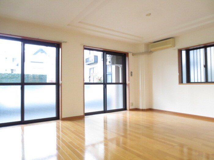 物件内観写真6　(居室)