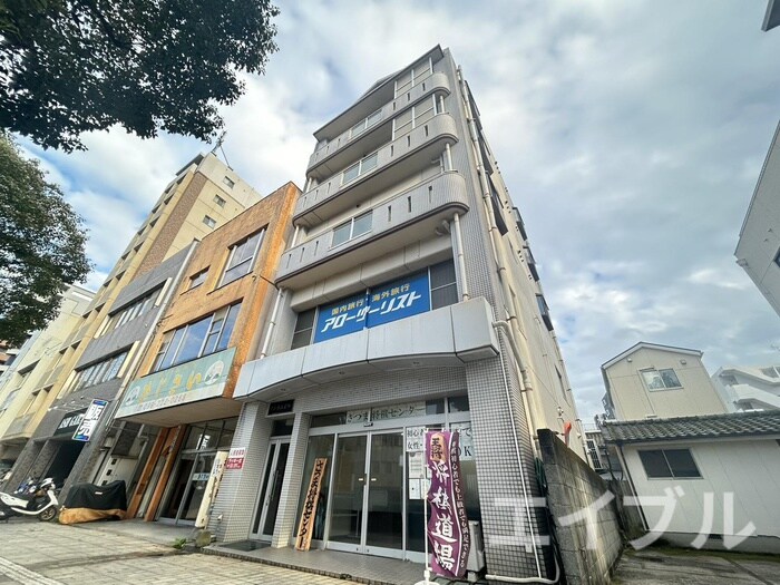 インカムビルの物件外観写真