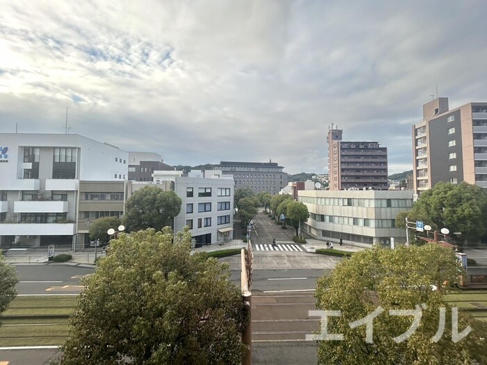 物件内観写真16　(室内からの展望)