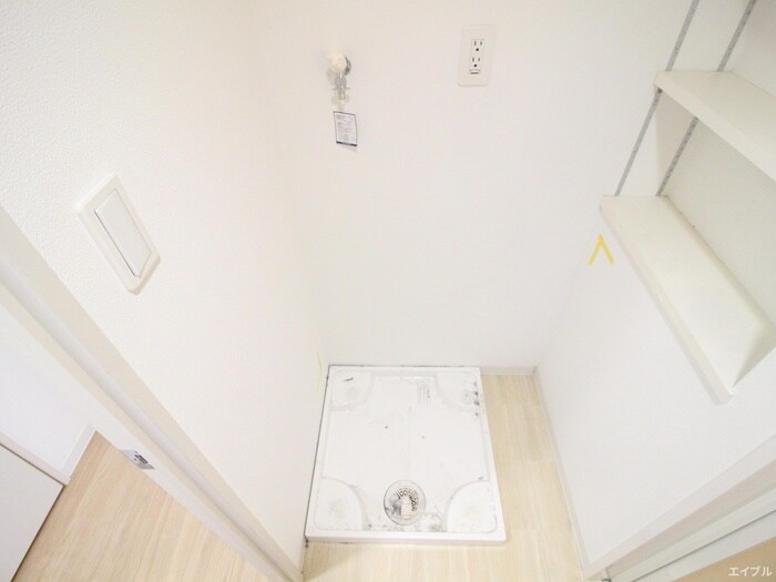 物件内観写真9　(洗濯機置場)