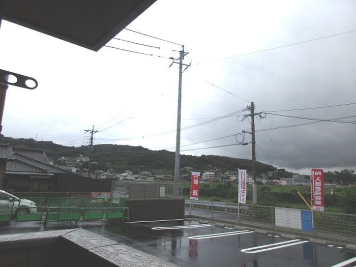 物件内観写真17　(室内からの展望)