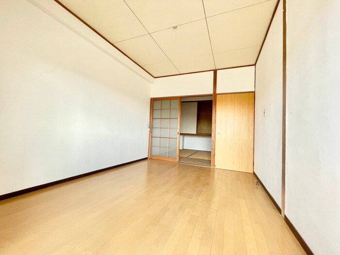 物件内観写真6　(居室)