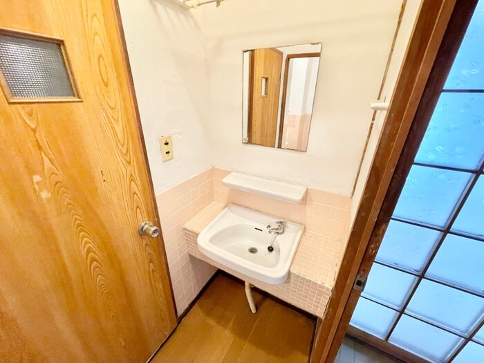 物件内観写真9　(洗面)