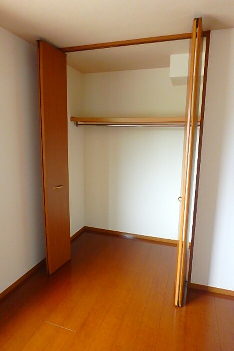 物件内観写真15　(収納)