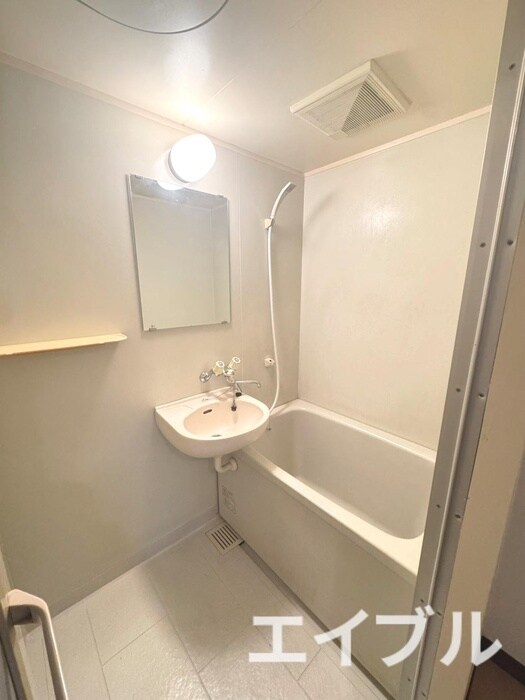 物件内観写真8　(バス／シャワールーム等)